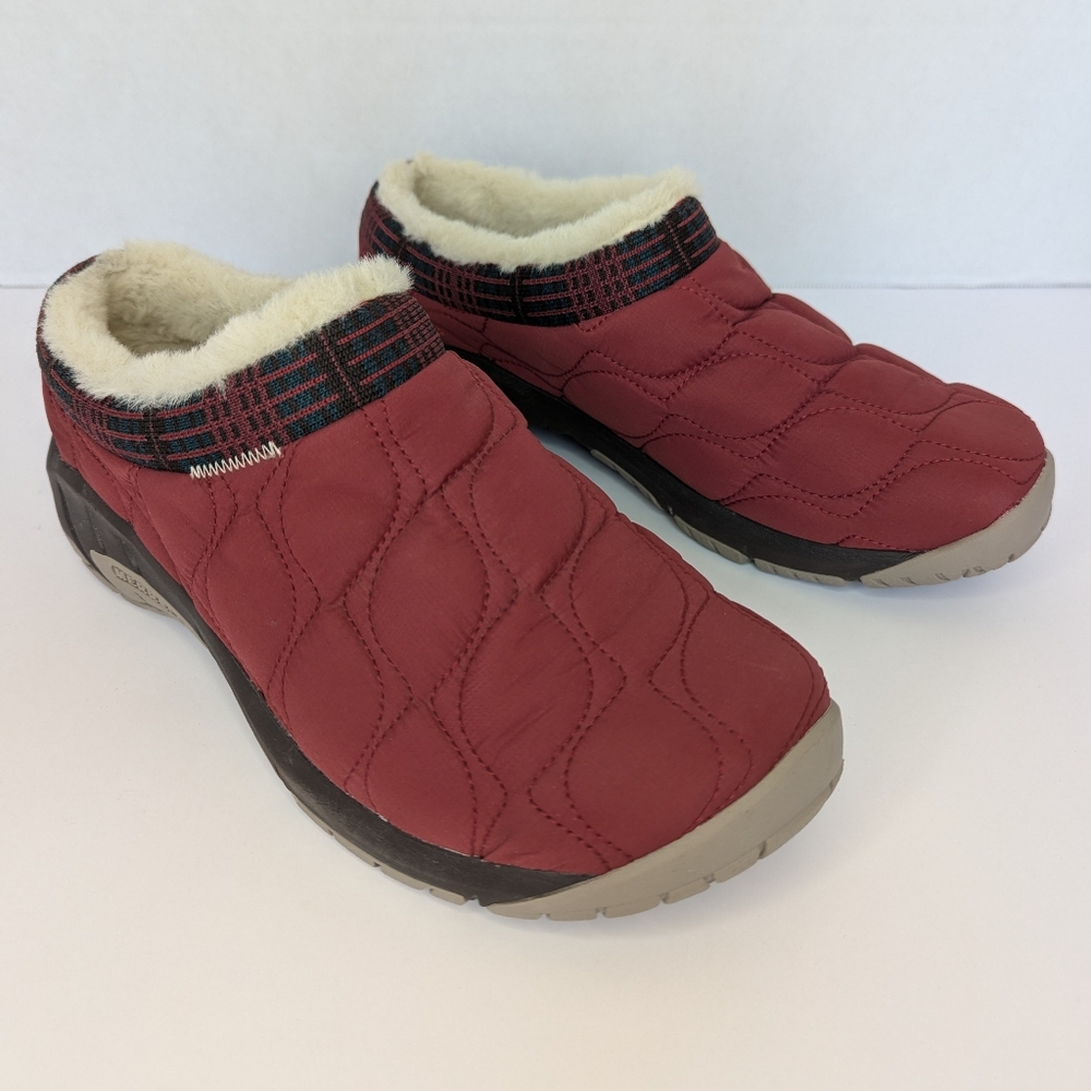 Merrell Encore Ice 4 Puff J005208 Red Canvas Clog Flats Shoes Women's Size 8.5